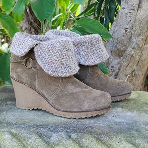 Bjorndal taupe suede sweater sock boot. Sz 9. Gently worn